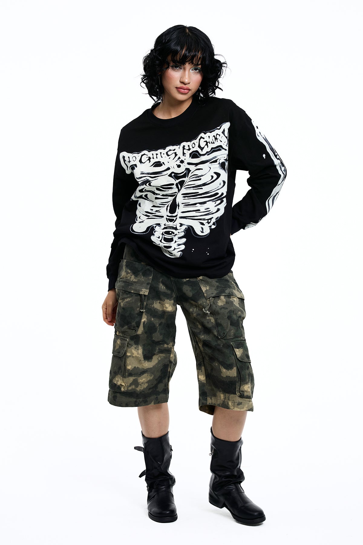 Sleek Valve Camouflage Straight Pants