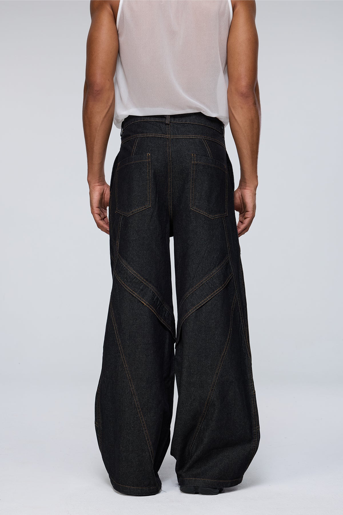 Solid Drift Deconstructed Barrel Jeans