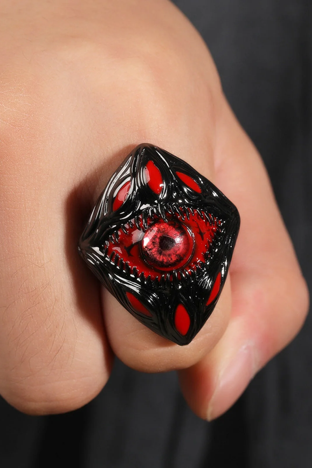 Steel Ray Red Eye Parasitic Ring