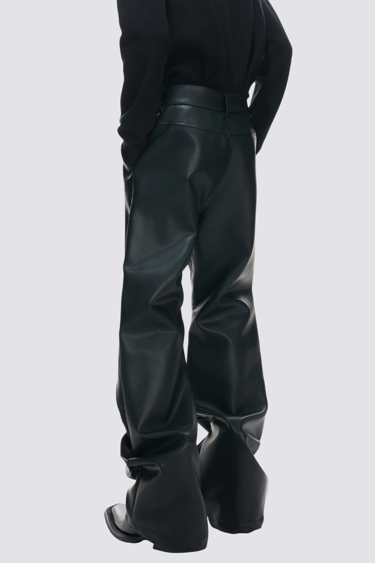 Structured Ease Leather Straight Pants