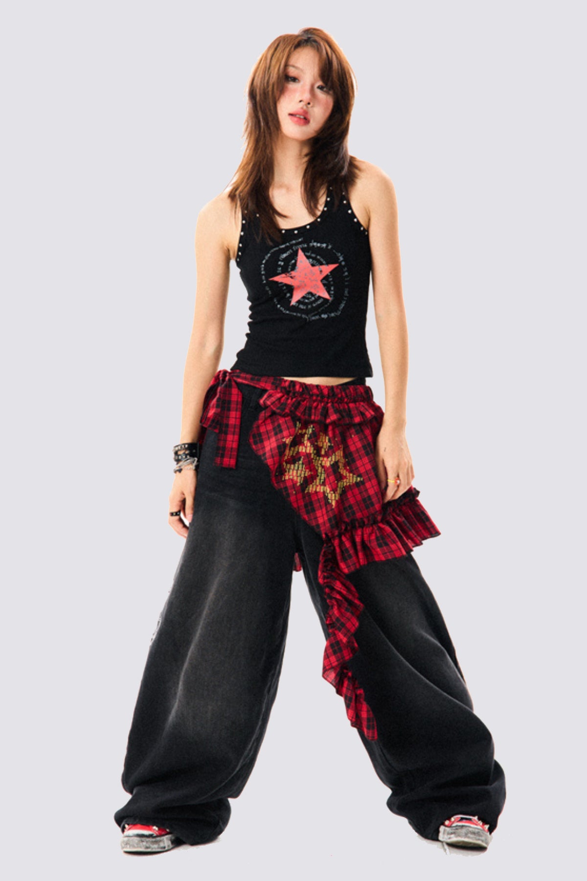 Tone Sketch Star Print Sleeveless Top Black