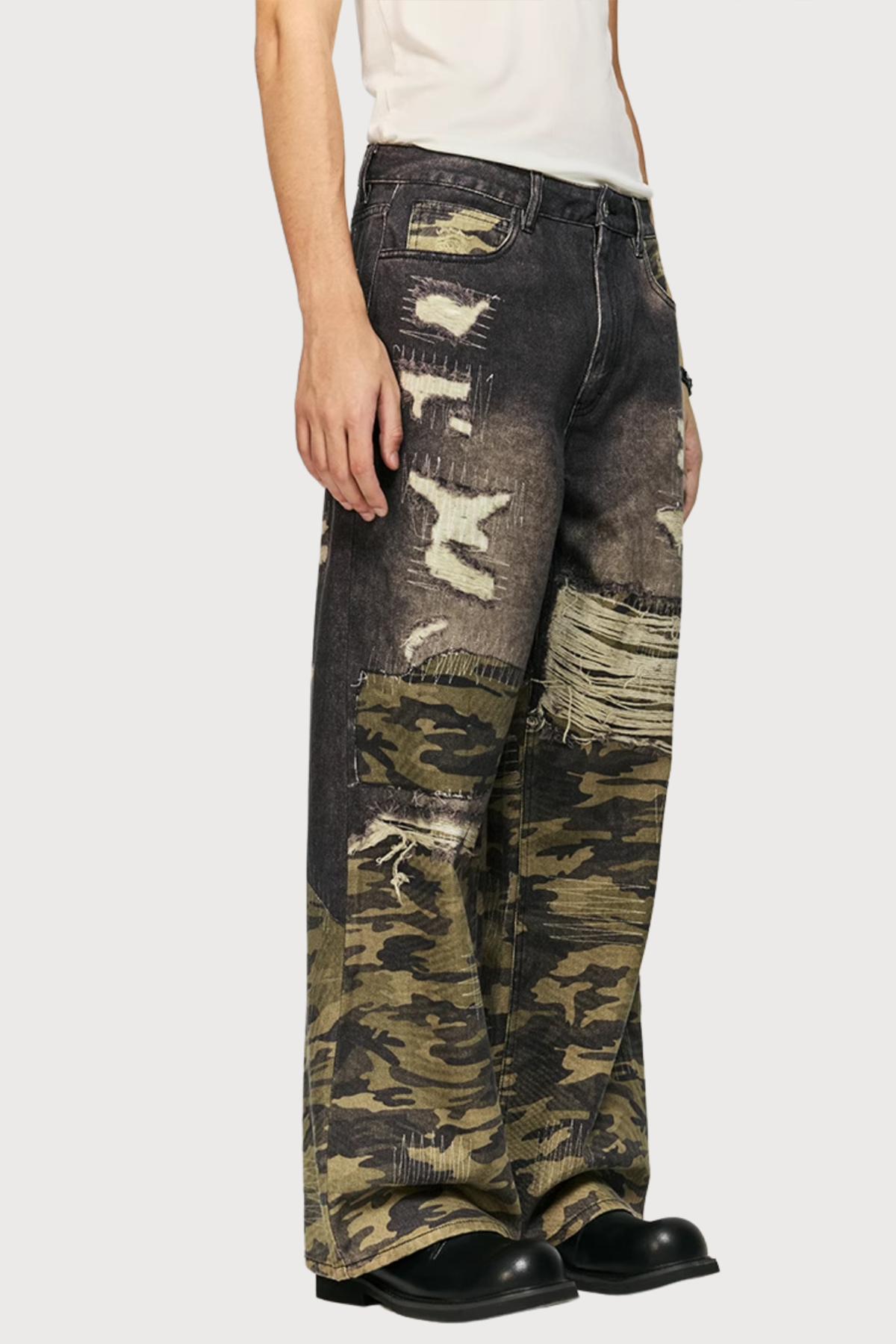 Wild Thread Print Straight Jeans