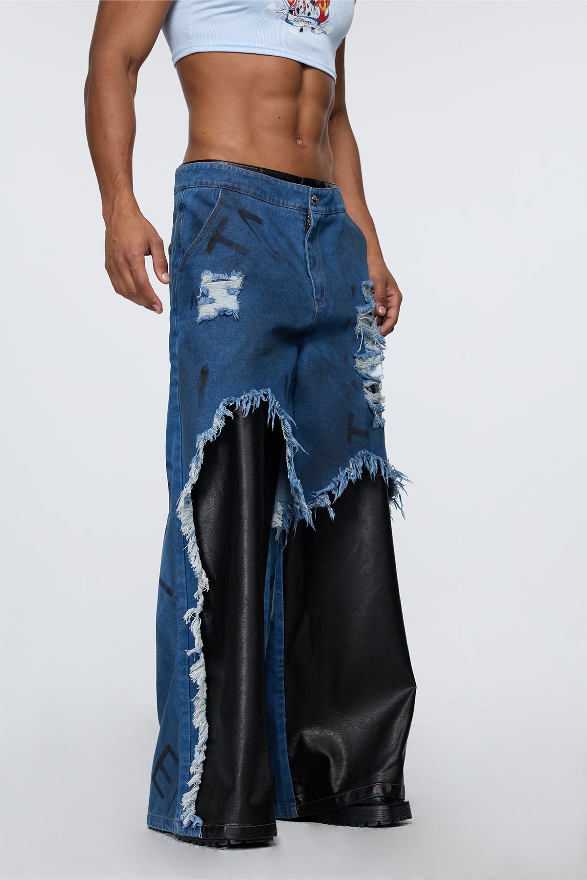 Worker Grid Ripped Straight Jeans