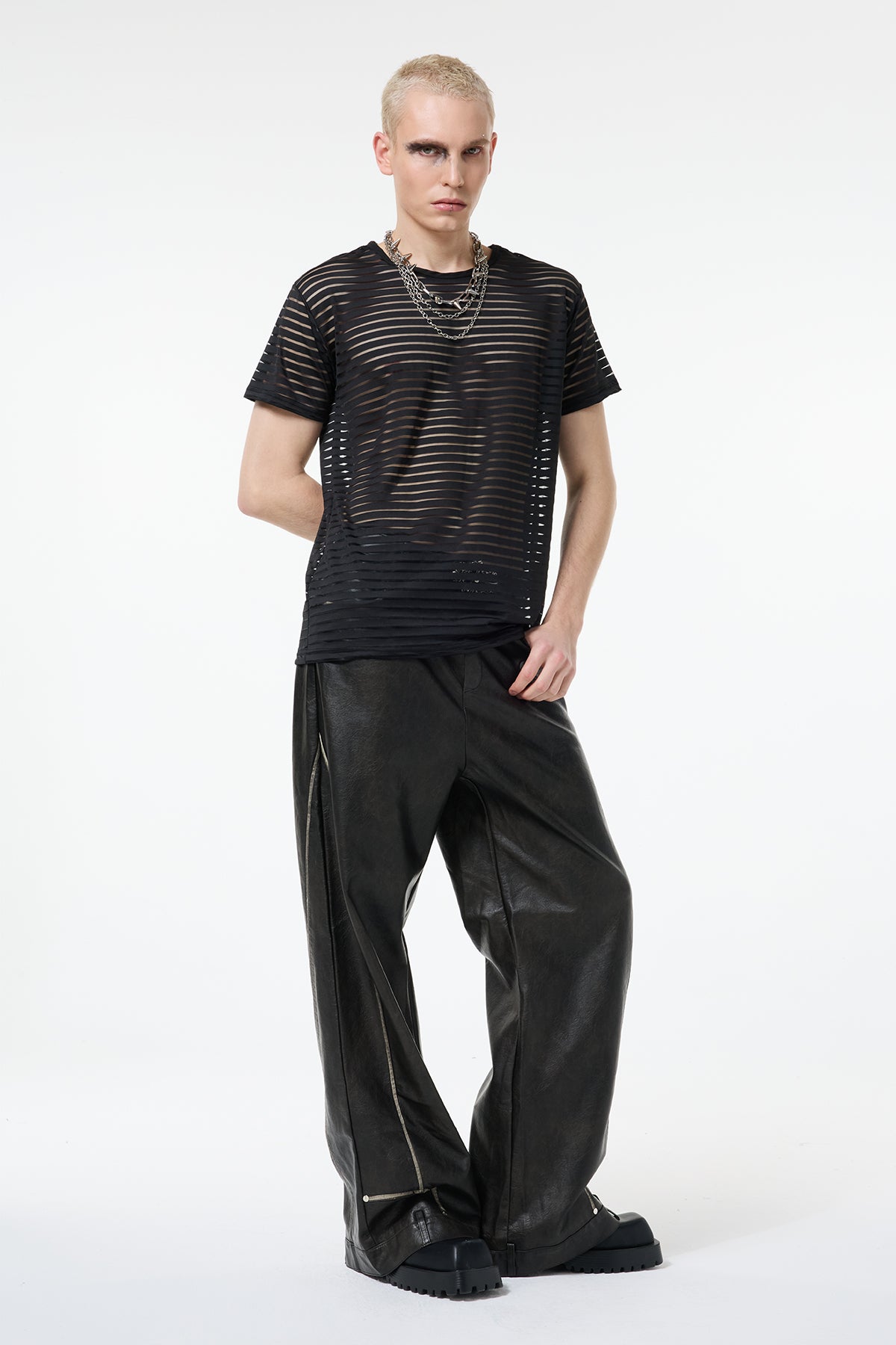 Zero Contrast Cutout Stripe Top